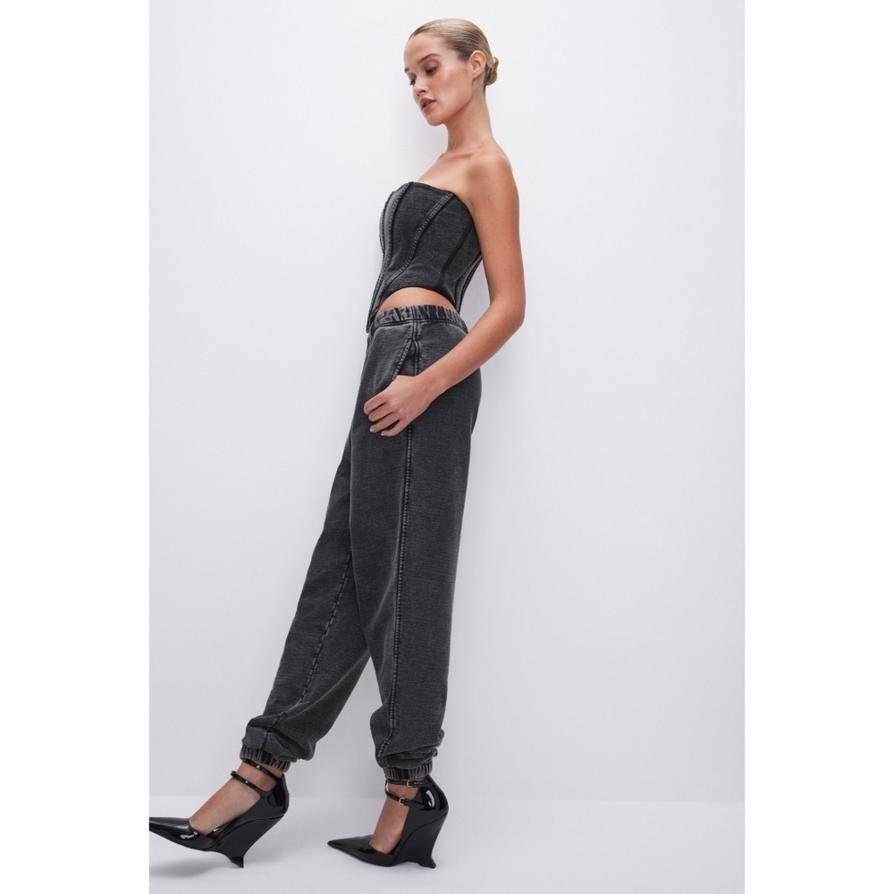 GOOD AMERICAN // ltd ed black acid wash Jeanius super soft high waist joggers